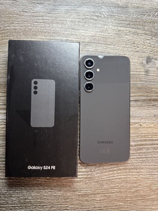 Samsung Galaxy S24 FE 8/128гб