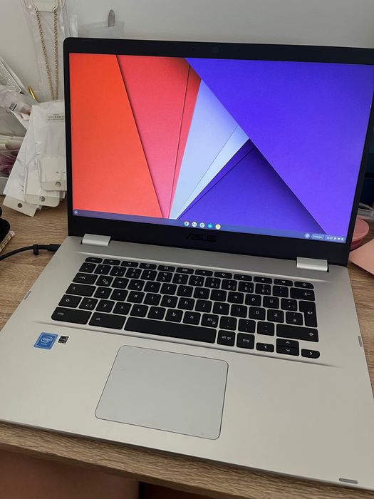 ASUS Chromebook impecável