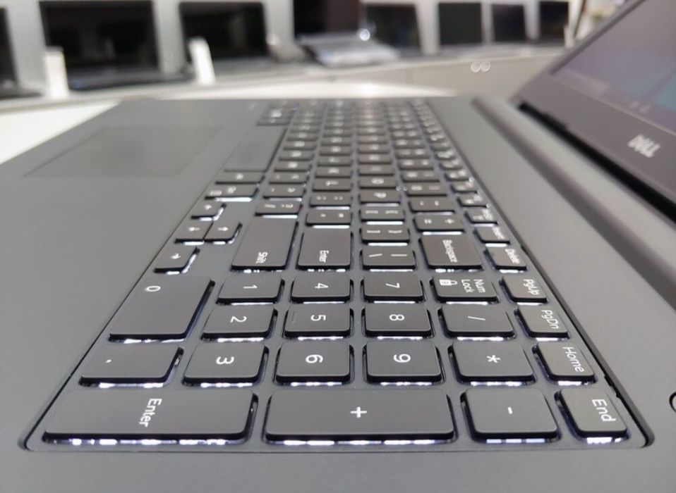 Продам ноутбук срочно