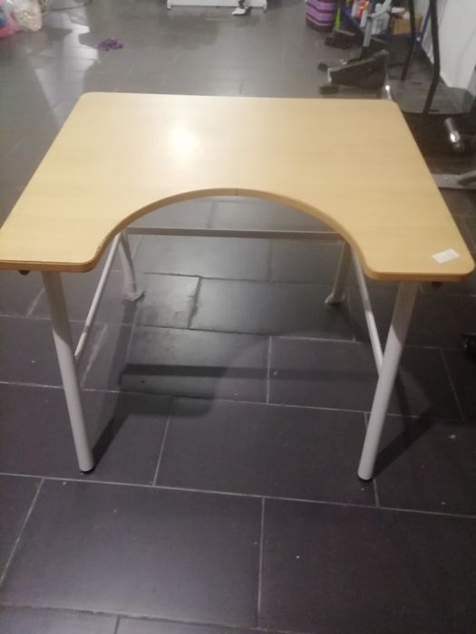 Mesa de fisioterapia ou terapia ocupacional