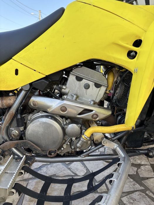 Suzuki ltz 400.
