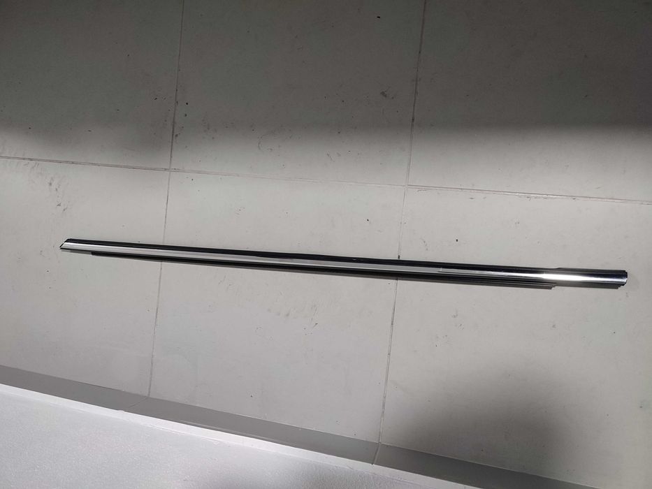 Friso exterior porta condutor Mini Clubman F54