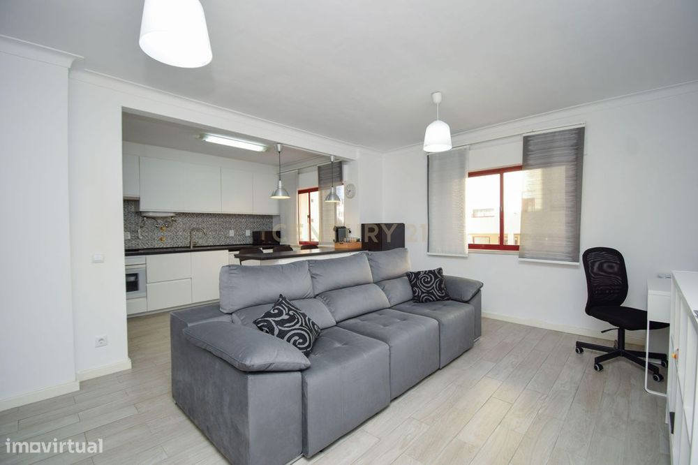 Apartamento T2 Remodelado - Alcochete