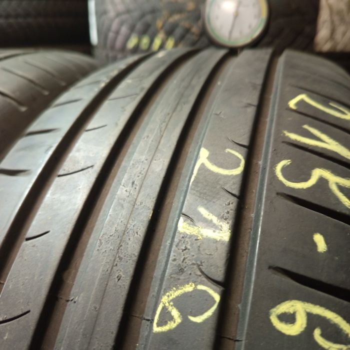 215/60R16 Dunlop Sport BluResponse