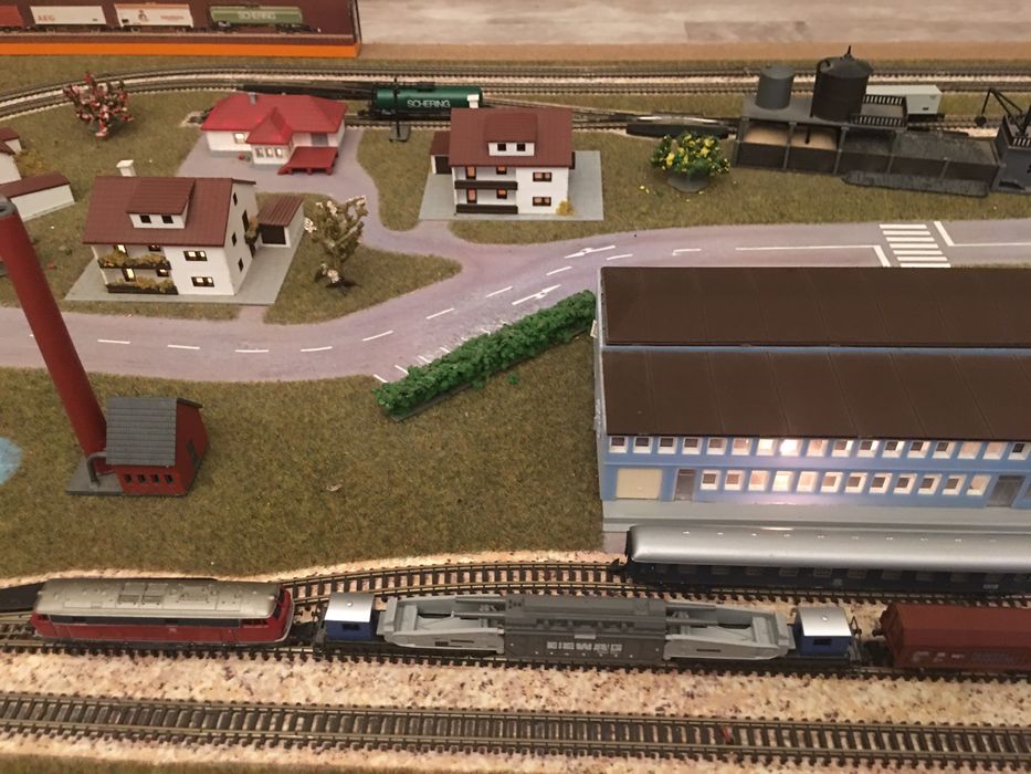 Comboio Märklin mini club - Z (1:220) - pista comleta, já montada.