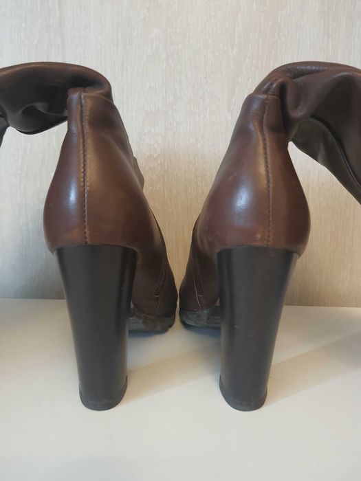 Жіночі високі чоботи на підборах з натуральної коричневої шкіри, 40р