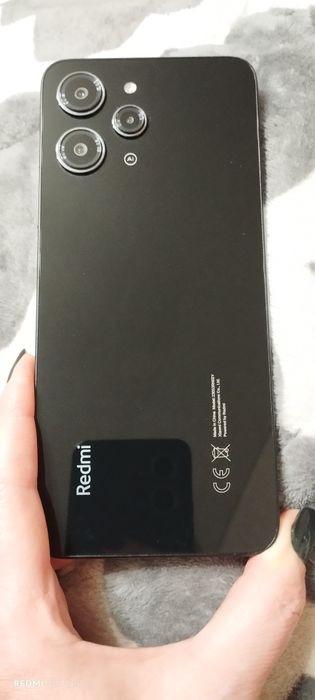 Телефон Redmi 12