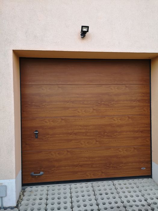 Brama garażowa firmy Nitus