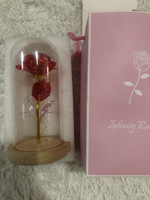 Infinity rose w szkle