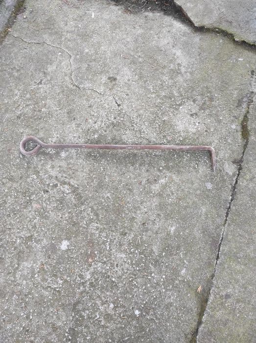 Hak do drzwi metalowy 62 cm