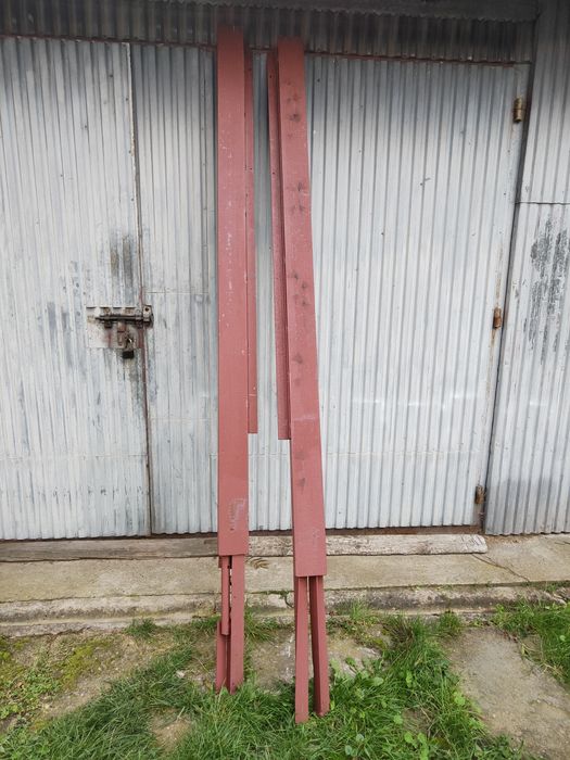 Słupki do bramy - ceownik