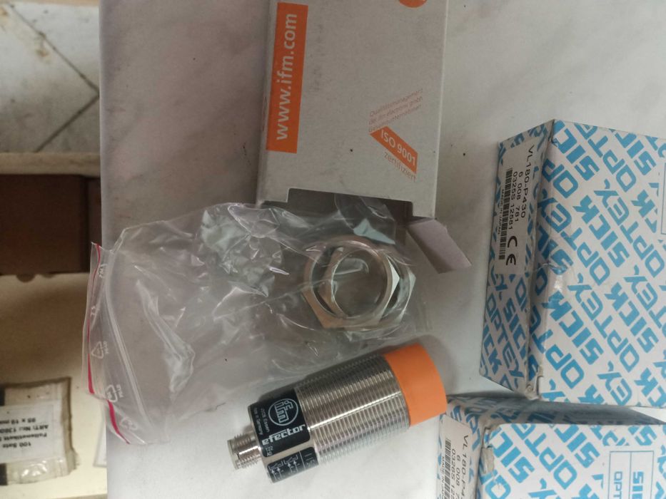 Czujnik indukcyjny baluff