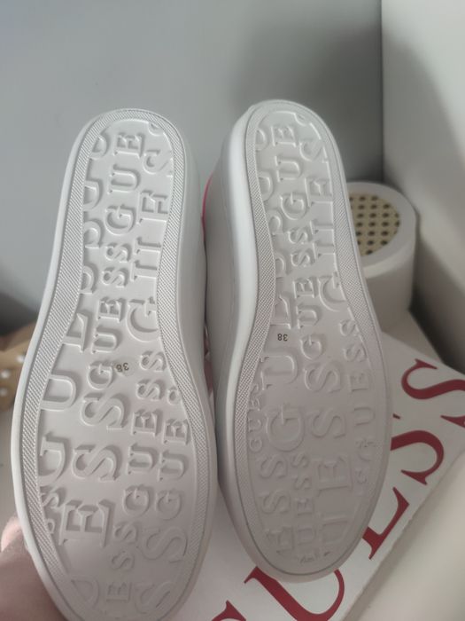 Nowe oryginalne sneakersy Guess rozm. 38