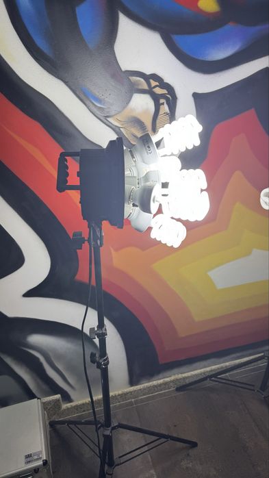Luzes de estudio com tripeé