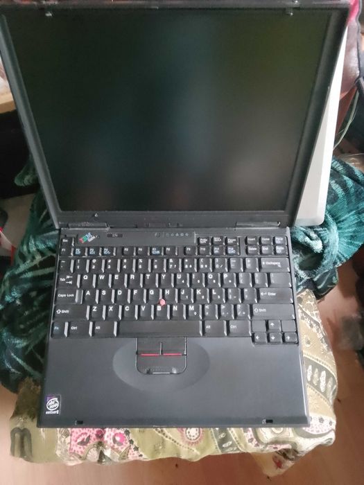 Laptop    IBM  VINTASE