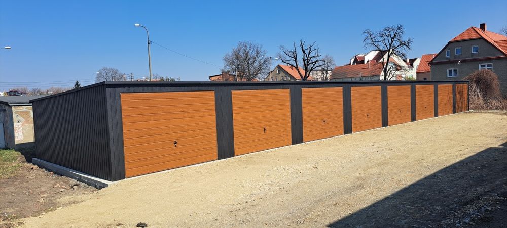 Graraż Duży 22m2