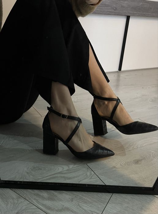 Туфлі на підборах