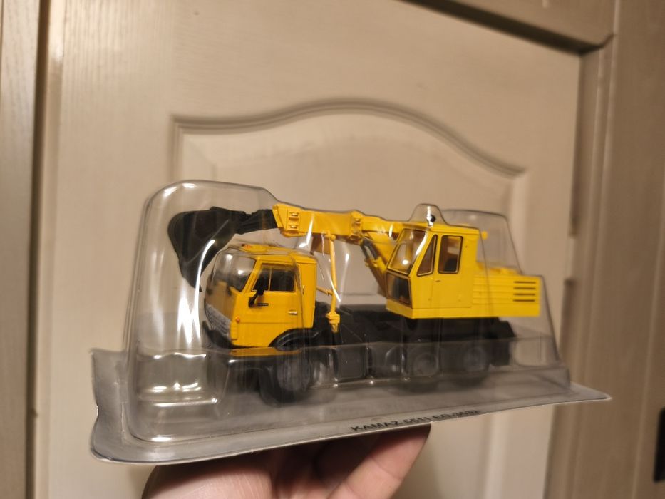Kamaz 5511 EO-3532, Kultowe ciężarówki PRL, 1:43, DeAgostini, NOWY!