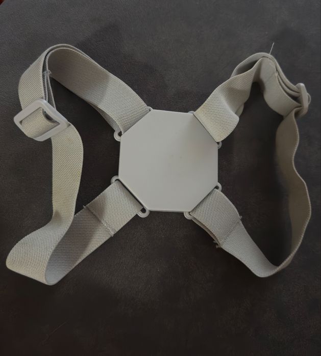 Корректор для осанки спини