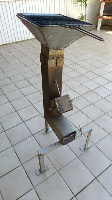Fogão foguete com grelhador