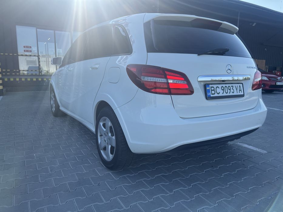 Mercedes B 250 електро 2015 31 kwt
