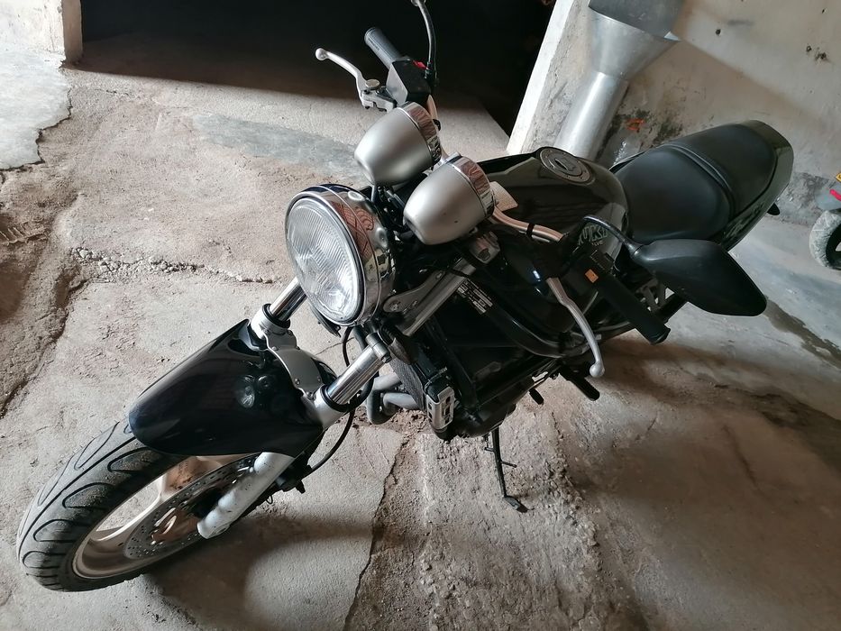 Suzuki Bandit-400