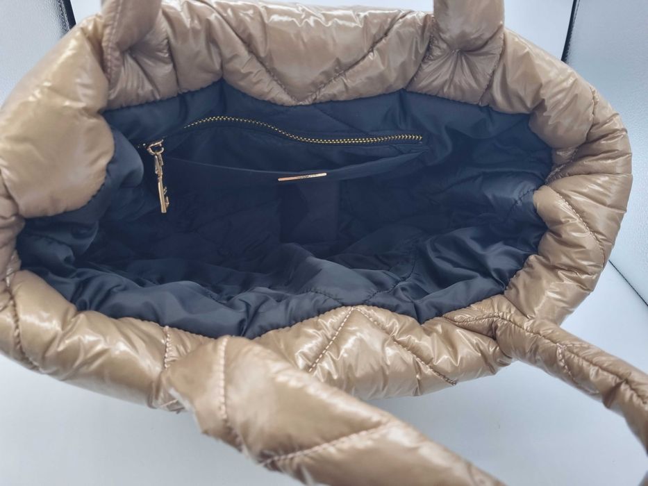 Женская пуховая сумка пуховик Prada