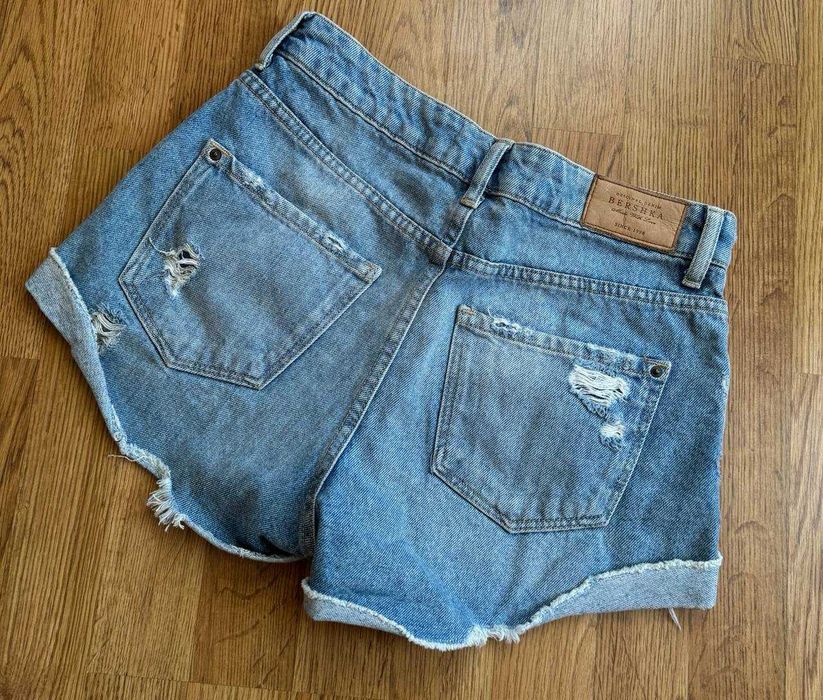 Шорти джинсові Bershka розмір 34