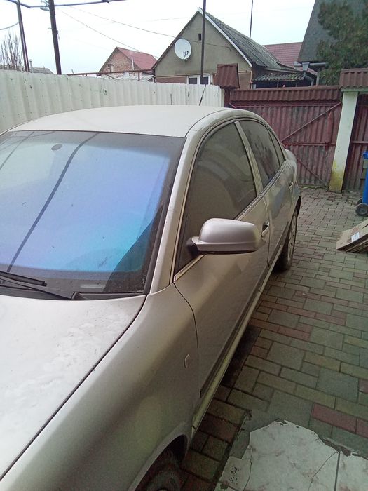Автомобіль superb