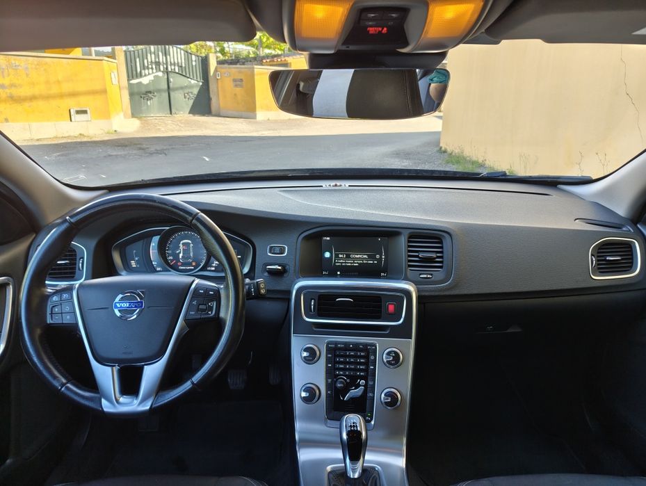 Volvo V60 Cross Country