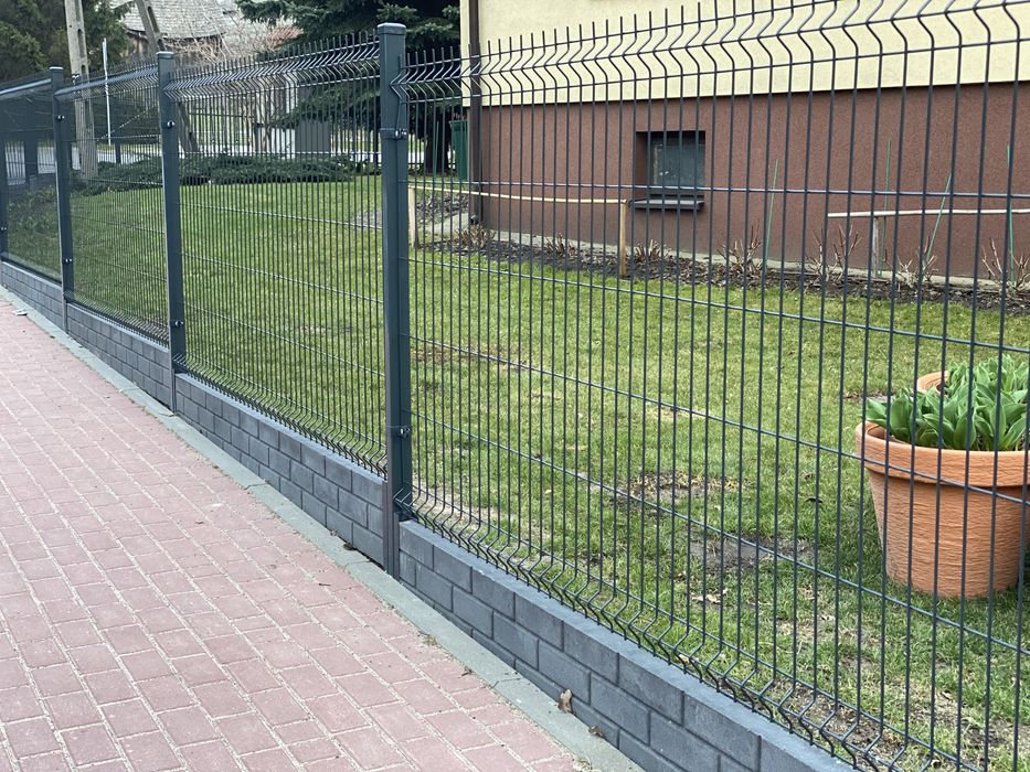 Ogrodzenie panelowe z montażem