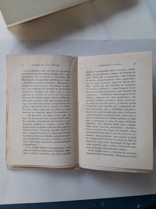 E Ressurgiu das Trevas - Paul Teyssier