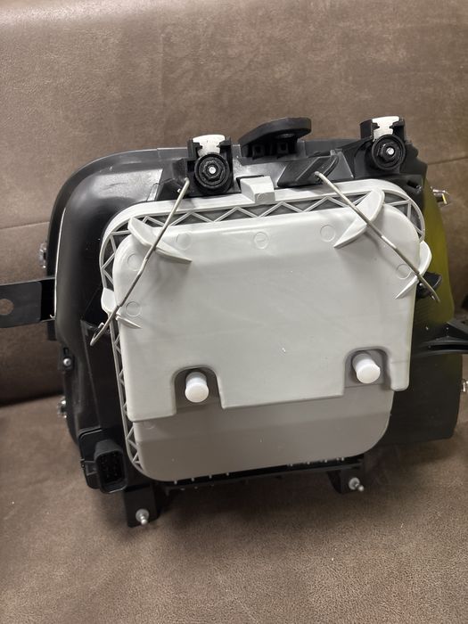 Фара права Fiat doblo 01-05