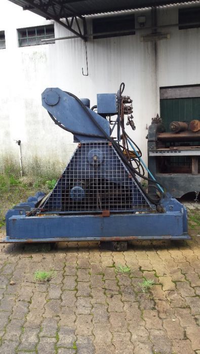 Desenrolador Motorizado para bobines de aço