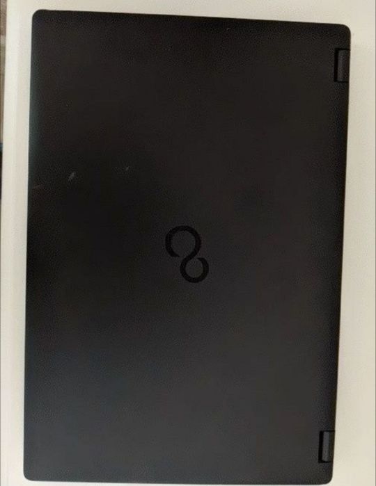 Fujitsu LIFEBOOK E5511