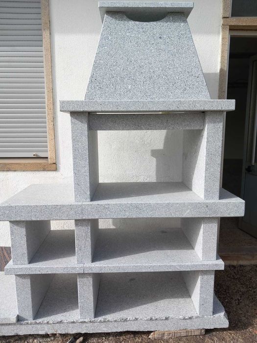 Churrasqueira em granito cinza