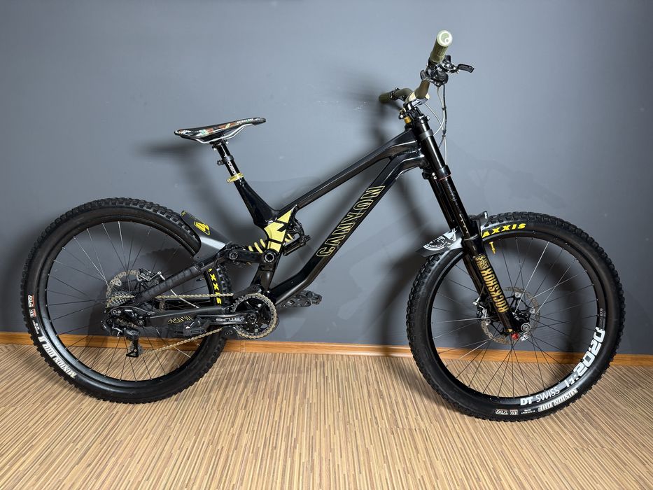 Canyon Sender rower zjazdowy DH downhill full fr nie enduro fuzz tues v10 demo