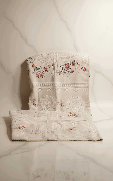 2 Tablecloths Imitating Cross-Stitch and Lace