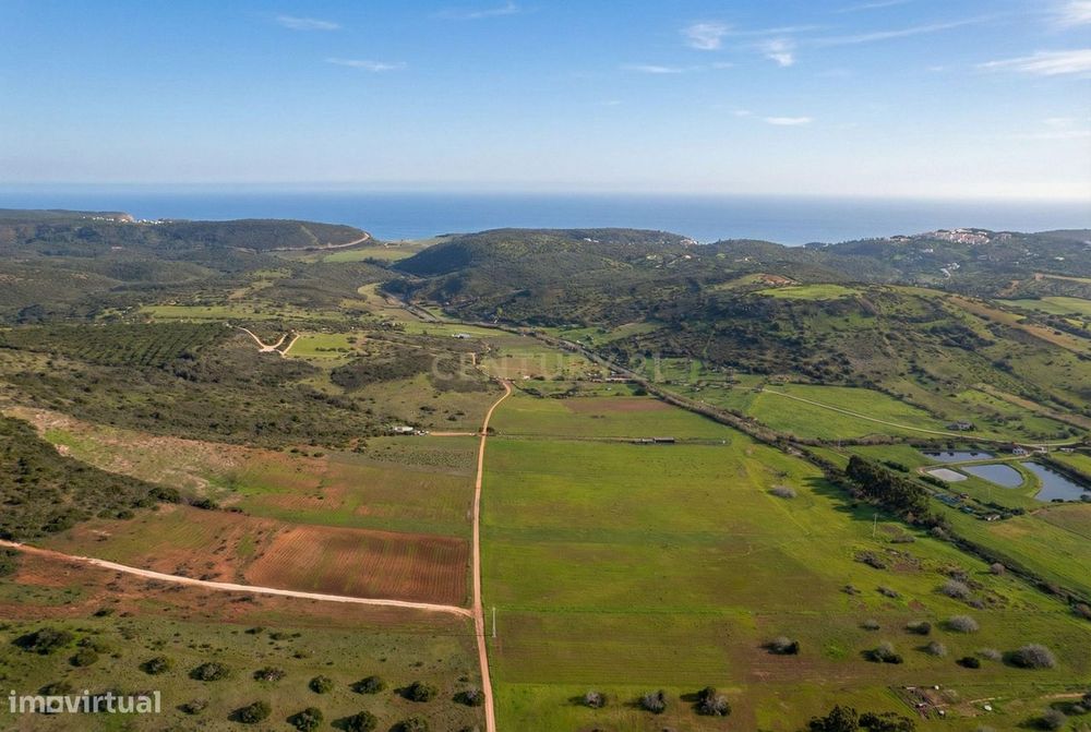 Terreno Agrícola em Budens, Vila do Bispo - 37.500€ — Budens, Faro