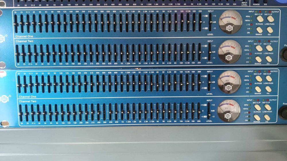 Equalizadores gráficos Alto-Behringer-Show-Spirit