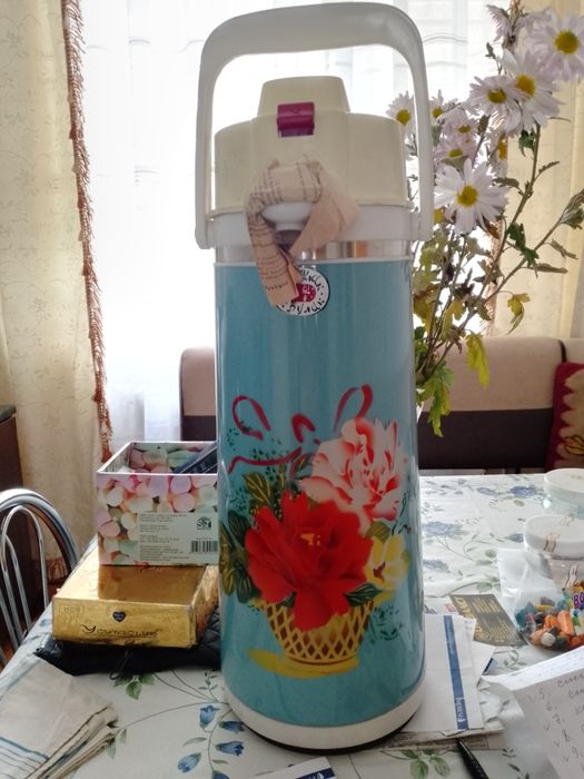 Пневнотермос  эмність3,2 л.