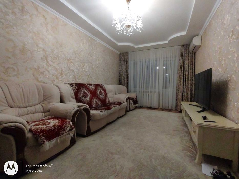 Оренда 3х-кімнатної квартири. Район - Космос.