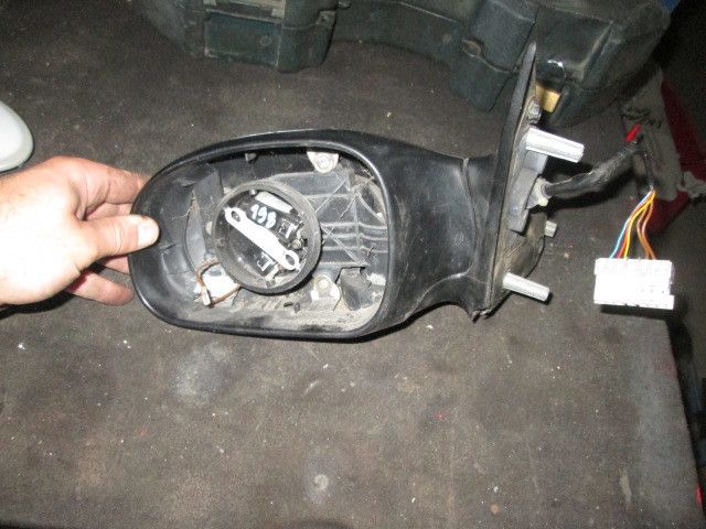 Retrovisor / espelho esquerdo PEUGEOT 406 (8B)