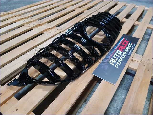 Grelha Capo Mercedes C W205  AAP50315