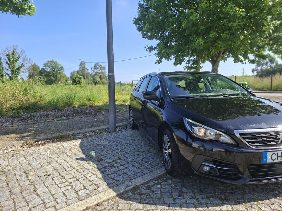 Carrinha peugeot 308 sw Allure — photo 4