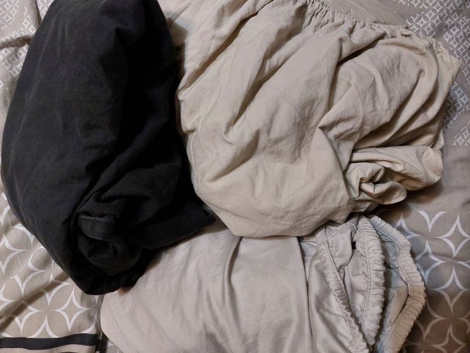 Простыни на резинке