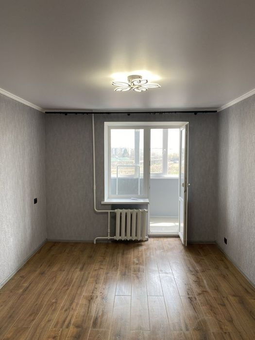 Продам 2кв 50м поряд Центр 62000 торг