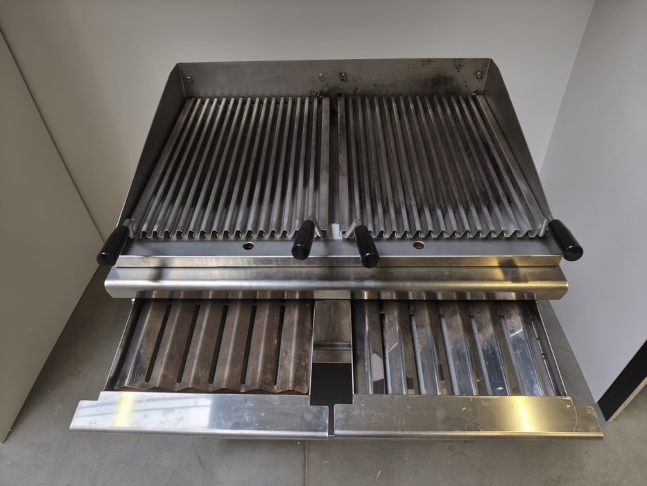 Grill elektryczny rusztowy LOTUS CWT-78ET 12 kW 400 V |