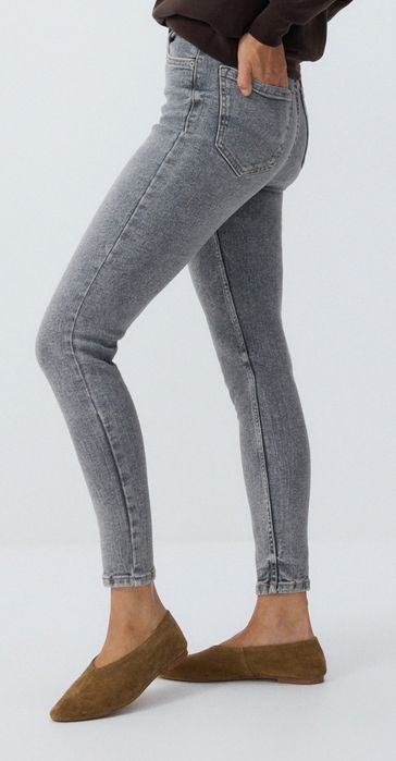 Jeansy z wysokim stanem Reserved 38