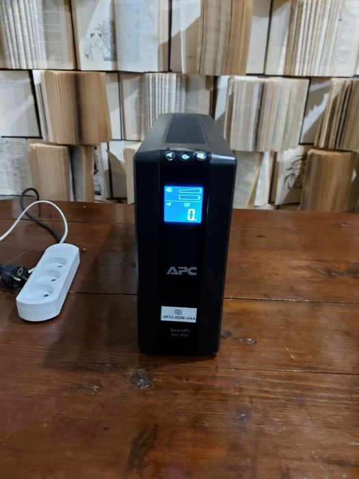 АPC Back UPS Pro 900,300 540Вт